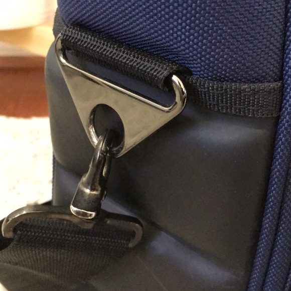 Perry Ellis Computer/ Work bag - Picture 4 of 13